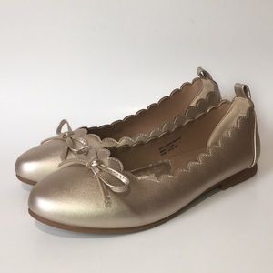 Gold flats, 8